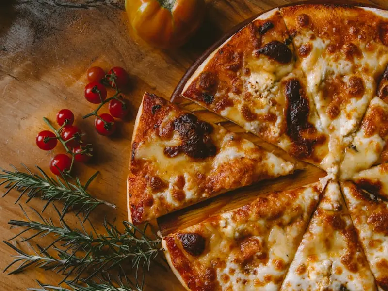 Alfredo Pizza 12"