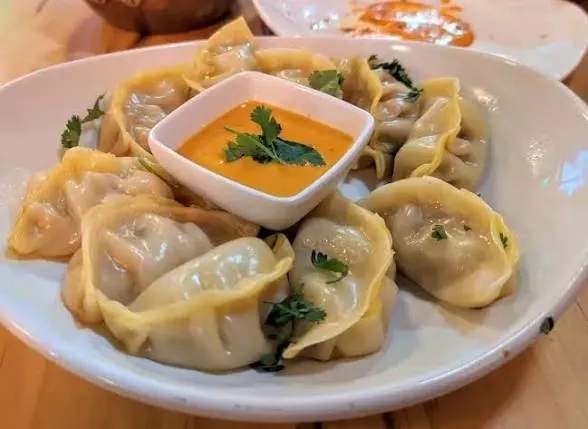 Steam Momo 6 Pcs